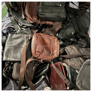 Bolsos de Cuero Usados A13 para <span class=keywords><strong>Hombre</strong></span>, Bolsos de <span class=keywords><strong>Segunda</strong></span> <span class=keywords><strong>Mano</strong></span> en Italia, Bolso <span class=keywords><strong>Bandolera</strong></span> Inclinado, Japón, Corea - Product Image 2