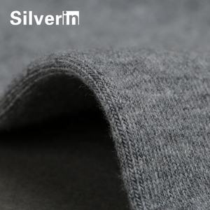 Vendez des chaussettes confortables argentées antiseptiques et anti-odeurs pour hommes - Product Image 3