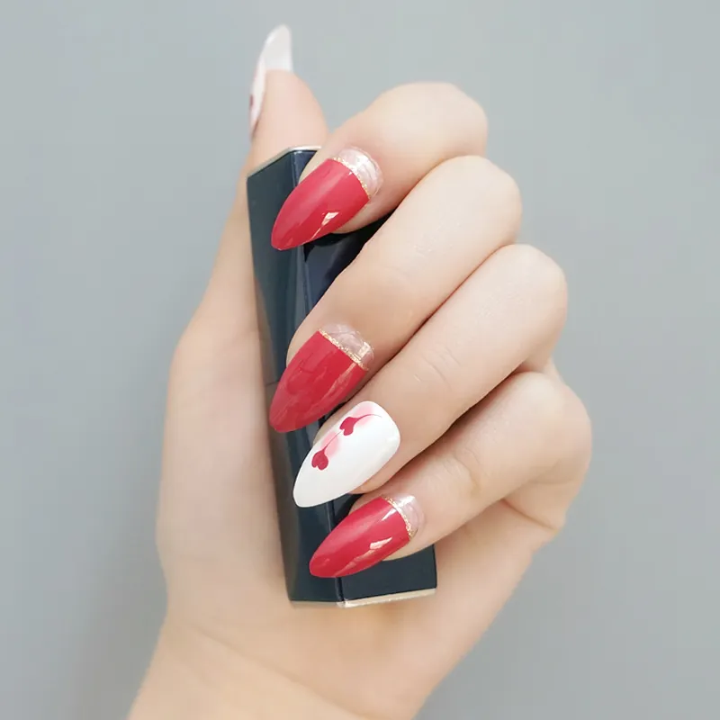 24Pcs/set Nails Red Heart Stiletto Nails for Valentine's Day Present Artificial Coffin Nails with Designs Full Cover