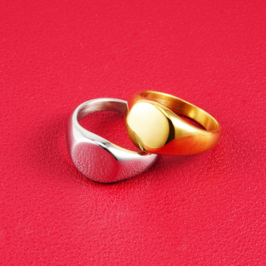 Anel Sinete Personalizado em Aço Inoxidável Banhado a Ouro PVD, Fabricantes Atacadistas, Sem Manchas, Moderno, Unissex para Homens e Mulheres - Product Image 2