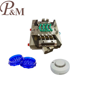 P&M Fornitore di Stampi a Iniezione, Servizio di Lavorazione e Taglio su Misura di Parti per Binari di Tende in Plastica ABS/PP/PC - Product Image 6