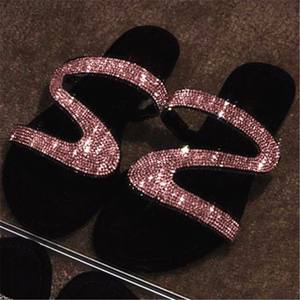 Nuevas Sandalias planas de mujer con diamantes de imitación para interiores y exteriores, sandalias de fondo plano para mujer en verano, zapatillas de mujer de talla grande - Product Image 5