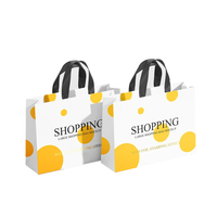Bolsa de papel Kraft con logotipo personalizado, diseño moderno personalizado para juegos de regalo, caja de correo, cajas de embalaje de envío, bolsa de compras reciclada