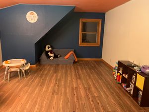 Le revêtement de sol LVT durable nouvellement amélioré, résistant à la moisissure et ignifuge, gère sans effort les zones à fort <span class=keywords><strong>trafic</strong></span> - Product Image 5