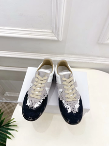 Luxury Designer <b>Sneakers</b> Vintage <b>Leather</b> Couple Lace-up Hand Painted Graffiti Street Trendy Breathable Anti-Slip Light Walking - Product Image 1