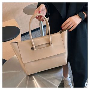 Femme nouvelle mode Version coréenne grande capacité sac à main automne et hiver rétro passer le sac à bandoulière sacs à bandoulière pour dames - Product Image 2