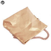 Sacs à main pour femmes, sacs à bandoulière décontractés, pochettes à rabat de luxe de créateurs, décoration à chaîne, mode vintage pour femmes