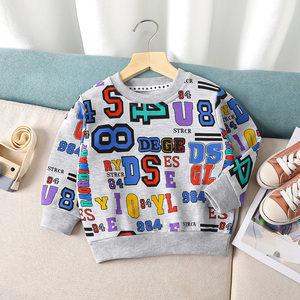 Ensemble <span class=keywords><strong>sweat</strong></span>-shirt à capuche et <span class=keywords><strong>sweat</strong></span>-shirt unisexe mode OEM vêtements pour garçons en tissu de coton aux couleurs de dessins animés avec technique d'impression - Product Image 4