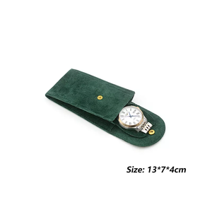Pochette de voyage personnalisée pour montre, sac à bijoux en feutre aiguilleté pour colliers, pochette à montre en velours suédé vert de qualité supérieure avec insert - Product Image 6