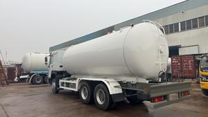 <span class=keywords><strong>Camion</strong></span>-citerne <span class=keywords><strong>GPL</strong></span> HOWO 20CBM 6*4 <span class=keywords><strong>camion</strong></span> distributeur de gaz <span class=keywords><strong>GPL</strong></span> Mobile Offre Spéciale en Asie centrale - Product Image 4
