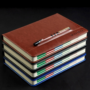 Agenda en cuir A5 2026, une page par jour avec porte-stylo intégré - Parfait pour les professionnels et la planification toute l'année - Product Image 3