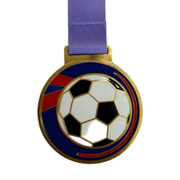 Plaques commémoratives en résine en forme de ballon de football, émaillées tricolores, pour événements sportifs, gravables, 7cm*7cm, Fujian