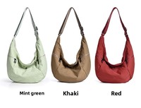 Tas Selempang Bahu Kapasitas Besar 2026 dengan Ritsleting Nylon, Desain Sporty Ringan