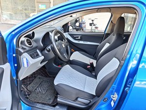 Suzuki Alto 1.0 Luxe Automatique 2013, Moteur fiable, Excellent rendement énergétique, Taille pratique, Idéal pour les étudiants et la conduite en ville - Product Image 4