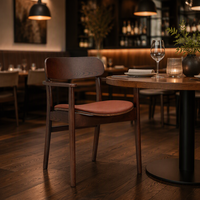 Fauteuil de salle à manger en bois massif de style nordique rétro avec assise rembourrée en PU marron pour salle à manger et café - Vente en gros