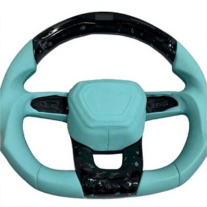 Volant en fibre de carbone pour Lamborghini Urus avec modification en cuir Rose Madder - Product Image 2