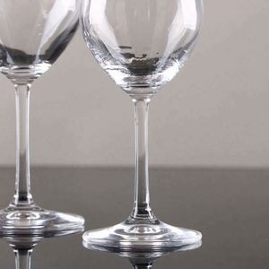 Gobelet à vin en cristal résistant à la chaleur - Verre à pied transparent pour bar à domicile, dîner de luxe et usage polyvalent - Product Image 4