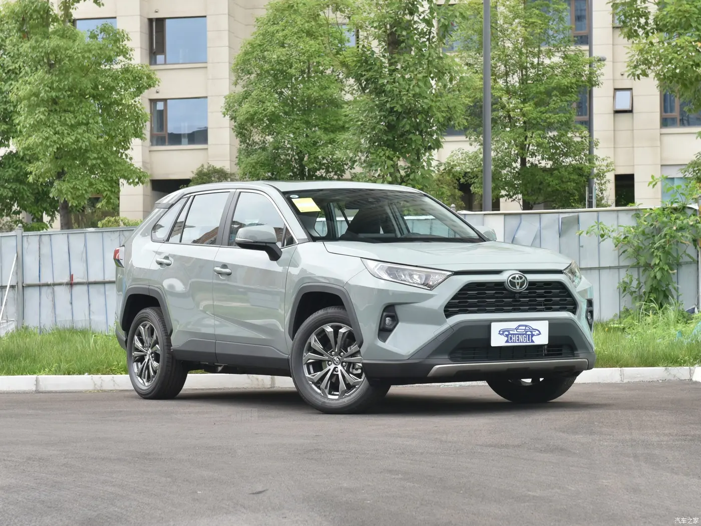 2024 Toyota RAV4 ใหม่เบนซิน 2.0L CVT Urban SUV ขับเคลื่อนสองล้อพร้อมราคาฝาก