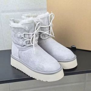 Bottes de neige chaudes d'hiver 2026 de marque, en peau de mouton de haute qualité, de designers renommés, chaussures décontractées de luxe, avec doublure en laine et coton - Product Image 1