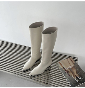 Botas Anchas de Moda Otoño-Invierno, Versión Coreana, Botas Altas con Punta en Pico, Tacón de Cuero Suave, 2025 - Product Image 6
