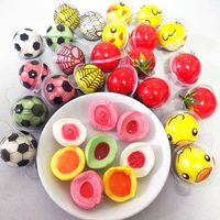 Hoge Kwaliteit Multifruit Gearomatiseerde Zachte Gummy Snoep Voetbal Spider Aardbei Mango Fles Verpakking Halal Fruitiger Smaak