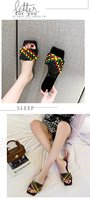 Chaussures pour femmes Intérieur Femme Chaussures Plage Sandales Dames Hôtel Designer Chaussures Femme Tongs Pantoufles à fond plat