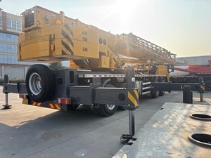 Grúa Móvil de Pluma Hidráulica Usada QY55KC de 55 Toneladas, Grúa de Camión para Construcción, Motor y Bomba de 50 Toneladas Incluidos - Product Image 5