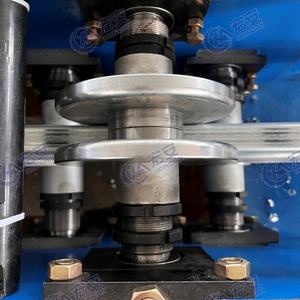 Machine de formage d'Omega à angle droit à alimentation automatique avec contrôle PLC, composants moteur et engrenages, garantie 3 ans - Product Image 3