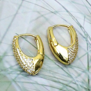 Magnifiques Boucles d'Oreilles Créoles Classiques Colarmix Vintage en Zircon Pavé, Métalliques Polies, Géométriques, Plaqué Or 18K, Bijoux pour Femme, Idée Cadeau - Product Image 2