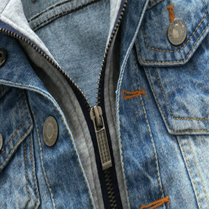 OEM-chaqueta vaquera personalizada para niños, Abrigo con capucha de retales, diseño de moda - Product Image 3