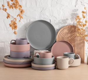 ชุดอาหารเย็นเซรามิกสีโมรันดีแบบปรับแต่งได้ พร้อมจาน ชาม และแก้วสโตนแวร์ทำมือ สำหรับขายส่ง - Product Image 1