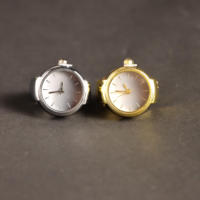 NYY Vente en gros Mignonnes bagues-montres numériques grises, minimalistes, avec cadran en acier plaqué or, miniatures et rondes