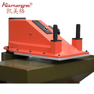 Presse à découper le cuir hydraulique à bras oscillant SE20 20T reconditionnée pour la fabrication de chaussures et la production de cuir - Product Image 4