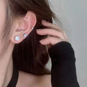 Jingyue Non piercing CZ anallergico in acciaio inox magnete zircone 6 e 8mm <span class=keywords><strong>orecchini</strong></span> a Clip <span class=keywords><strong>orecchini</strong></span> magnetici per gli uomini - Product Image 4
