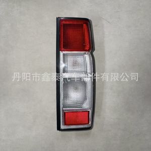 Luz Trasera Multifunción XT-D21-002 para Nissan D21, Sistema de Iluminación para Camiones de 12V - Product Image 3