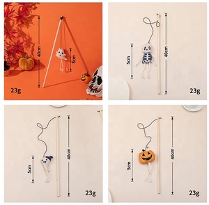 Bacchetta Giocattolo Interattiva in Peluche per Gatti con Campanello per Halloween - Product Image 3