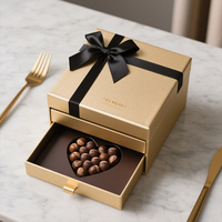 Embalaje de papel de lujo personalizado para 4 6 8 12 16 20 32 piezas Caja de dulces de estilo moderno de chocolate con divisor