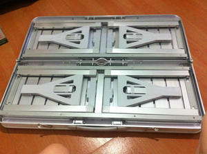 Mesa de Picnic Portátil Plegable para Viajes con Sillas y Orificio para Sombrilla, Juego de Mesa y Sillas para Acampar para 4 Personas - Product Image 2