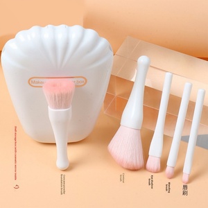 Nuevo Set de Brochas de Maquillaje Portátil Multifuncional de 5 Piezas con Espejo, Corrector y Base, Compatible con Resina, Herramienta de Maquillaje para Principiantes - Product Image 2