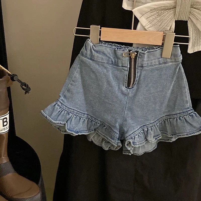5388 - Lace Jeans