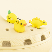 1 pièce/lot Breloques 3D en PVC et caoutchouc pour lacets de chaussures, motifs Dragon, Abeille, Lapin, animaux pour sabots, personnalisables, de créateur, vente en gros