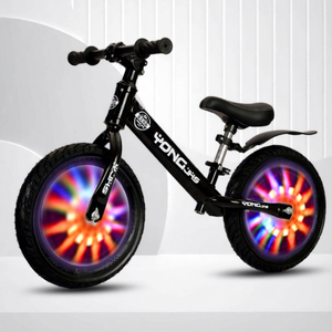 Vélo d'équilibre Yongjia A8 Glide 12 pouces sans pédales, roues en alliage d'aluminium, lumières clignotantes multicolores pour enfants de 3 à 6 ans - Product Image 1