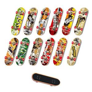 Mini Skateboard Portable Léger Classique à Quatre Roues pour Enfants - Jouet en <span class=keywords><strong>Plastique</strong></span> - Offre Promotionnelle - Product Image 1