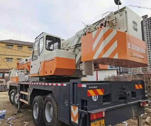 รถเครน Tadano Zoomlion มือถือเครน QY55VF 55ตันรถบรรทุกเครนรุ่นใหม่ล่าสุดพร้อมเครน QY25v QY30v ขนาด50ตันยกของได้สูงสุด - Product Image 5