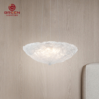 Luminaire suspendu en verre moderne et créatif en forme de nuage à DEL Lustre de restaurant télécommandé pour magasin de vêtements Éclairage parfait