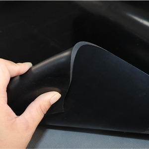แผ่นยางอุตสาหกรรมนีโอพรีน NBR <span class=keywords><strong>NR</strong></span> CR SBR EPDM หนา 3 มม. ผิวเรียบ ทนต่อการขัดถู ดูดซับแรงกระแทก แบบม้วน - Product Image 4