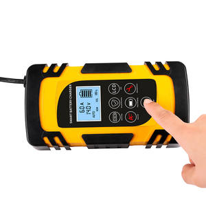 Chargeur de batterie de <span class=keywords><strong>voiture</strong></span> et de moto intelligent automatique portable multi-véhicules 12-24V 8A/4A avec écran LCD et charge sans fil Type-C - Product Image 3