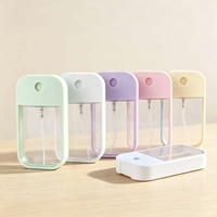 Vente en gros de vaporisateurs portables en forme de carte de crédit, flacons pulvérisateurs en plastique pour voyage, parfum, vaporisateur pour linge