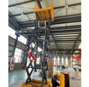 Plateforme élévatrice à ciseaux fixe et stable XYZLIFT avec garde-corps pour quai de levage vertical - Product Image 1
