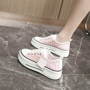 Calzado Deportivo Casual para Mujer, Hecho en China 2026, con Cordones, Parte Superior de Malla Transpirable, Antideslizante, para Primavera, Verano y Otoño, EVERGREEN - Product Image 3